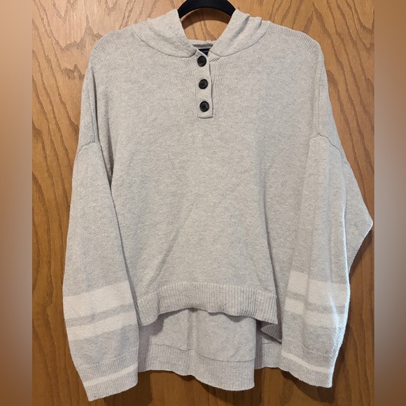 American Eagle Outfitters Sweaters - American Eagle Outfitters Light Gray Hooded Sweater